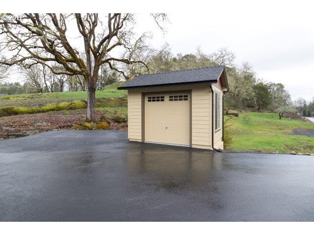 532 Gem Dr