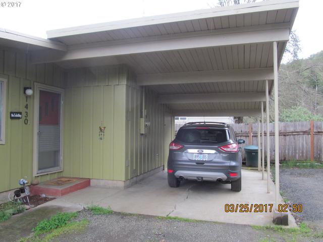209 Douglas St