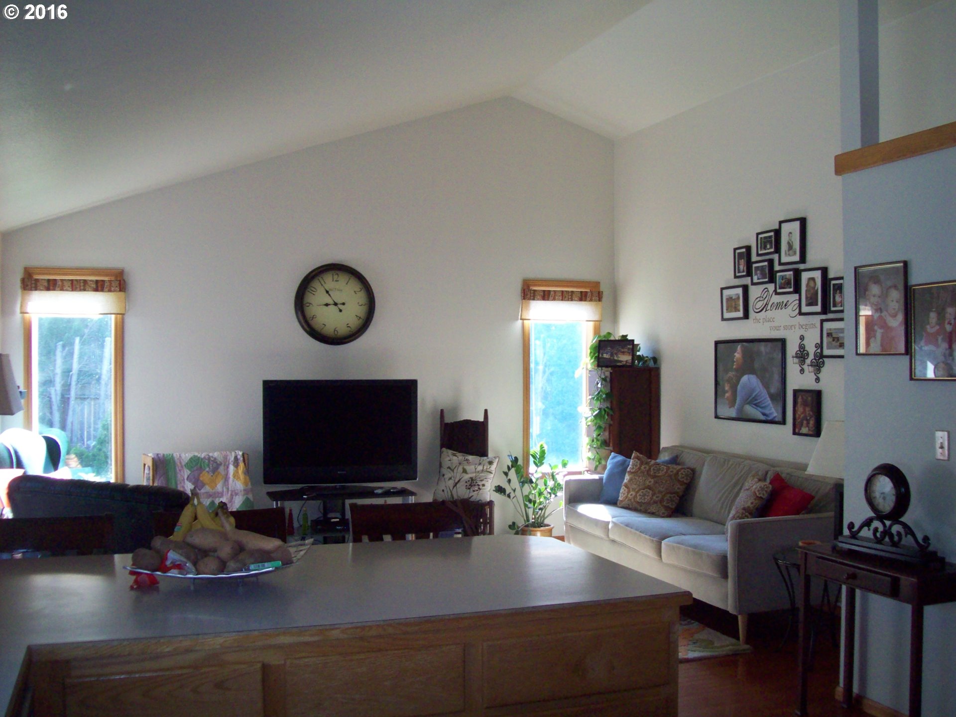 For Sale: 6806 D Ct Springfield, OR 97478