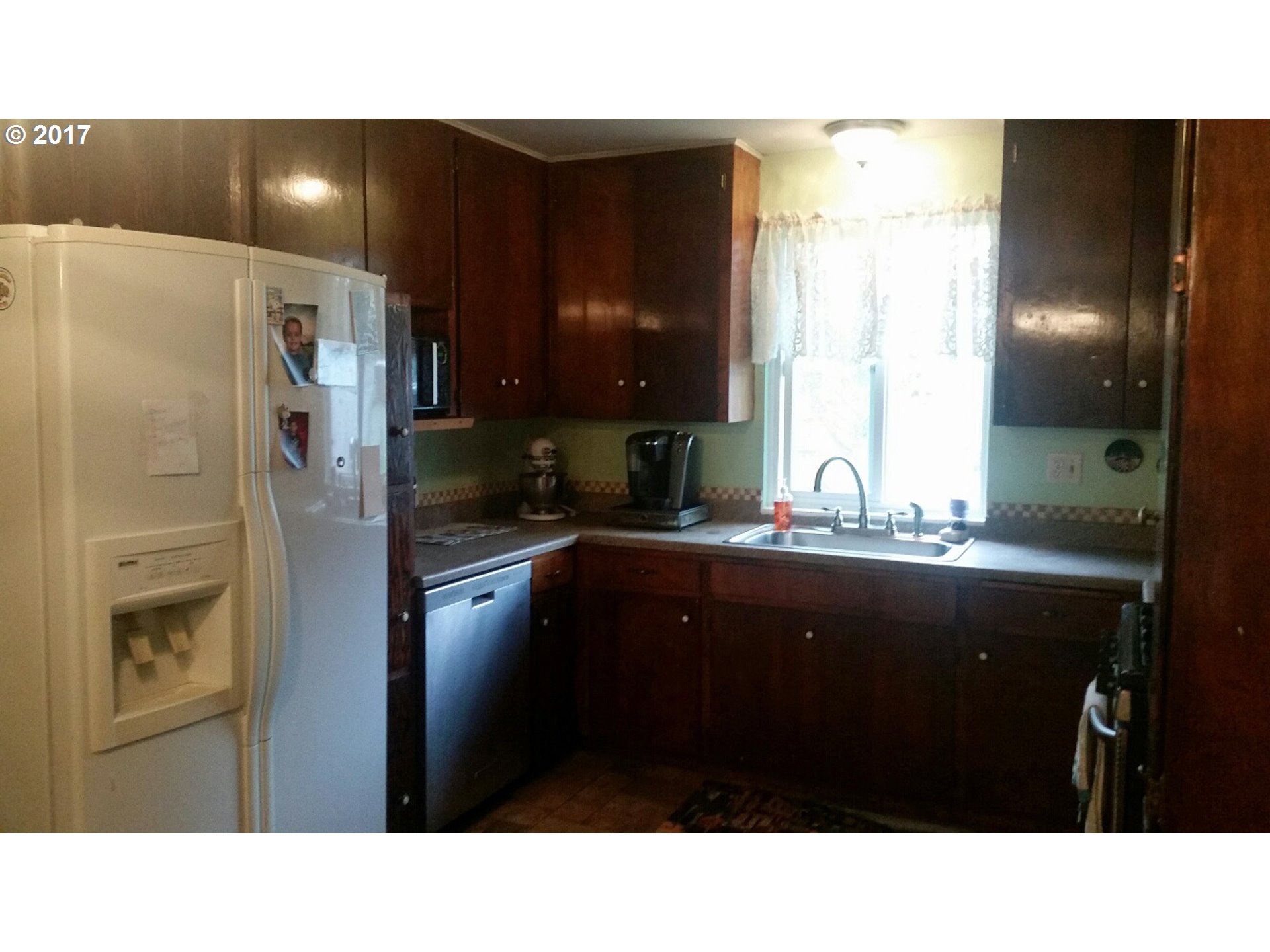 308 SE Walnut St