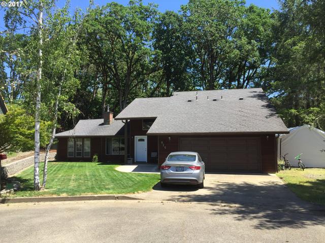 533 Tanglewood St