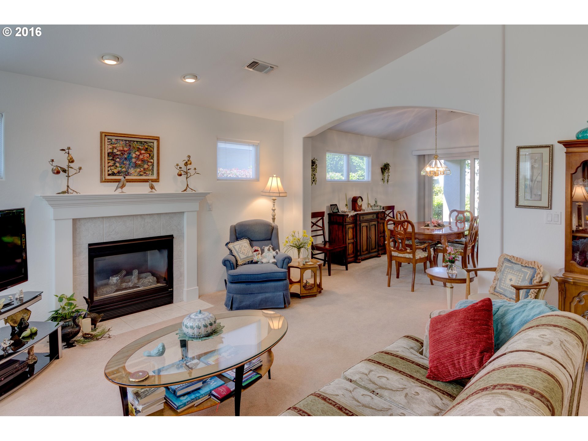 For Sale: 728 Cherrywood Dr Medford, OR 97504