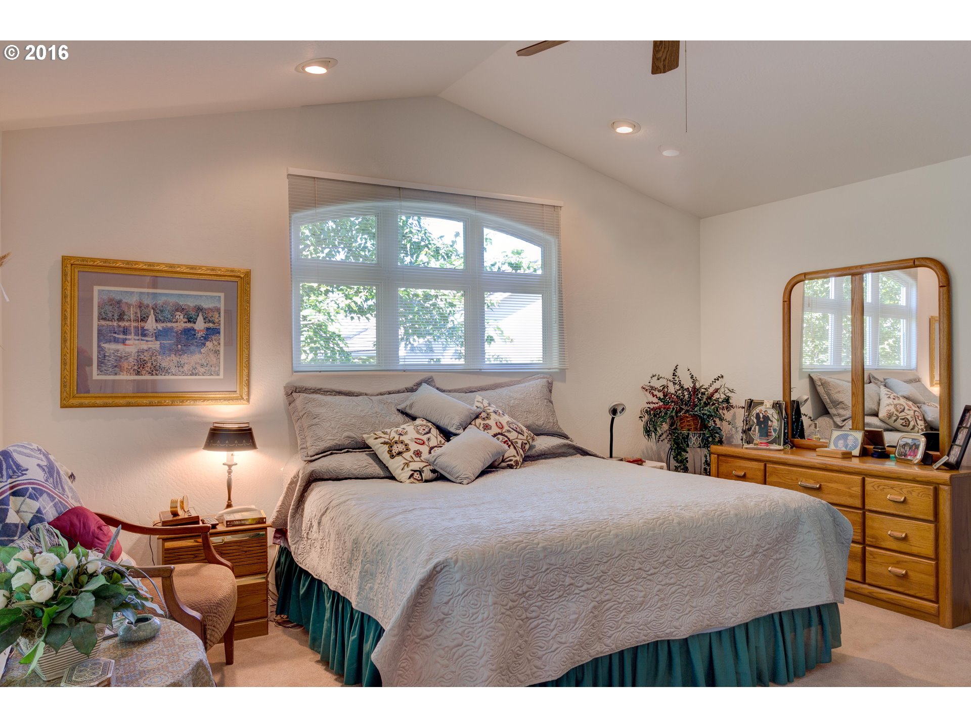 For Sale: 728 Cherrywood Dr Medford, OR 97504