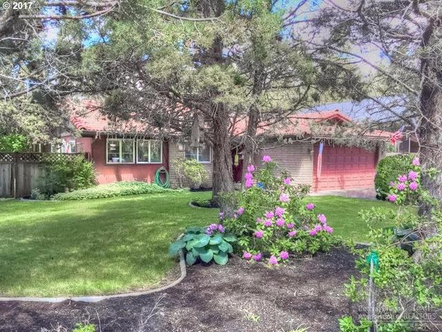 57398 Butternut Ln