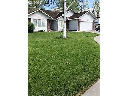 1563 E Main St