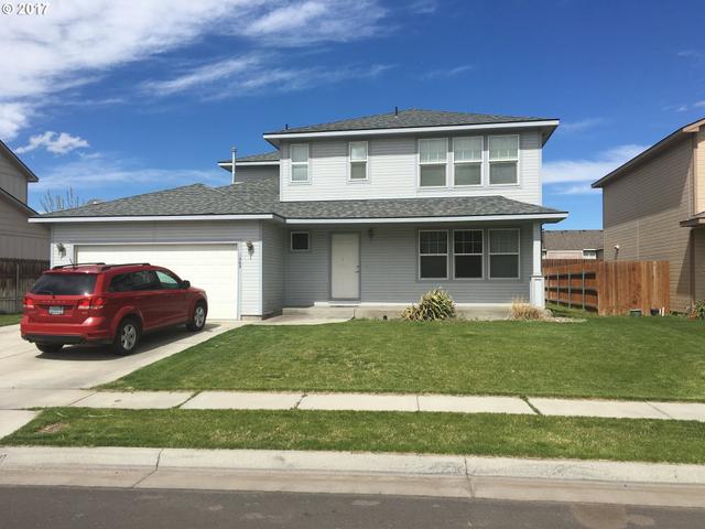 1563 E Main St