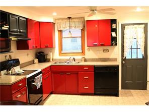 8 Lenzman Ct