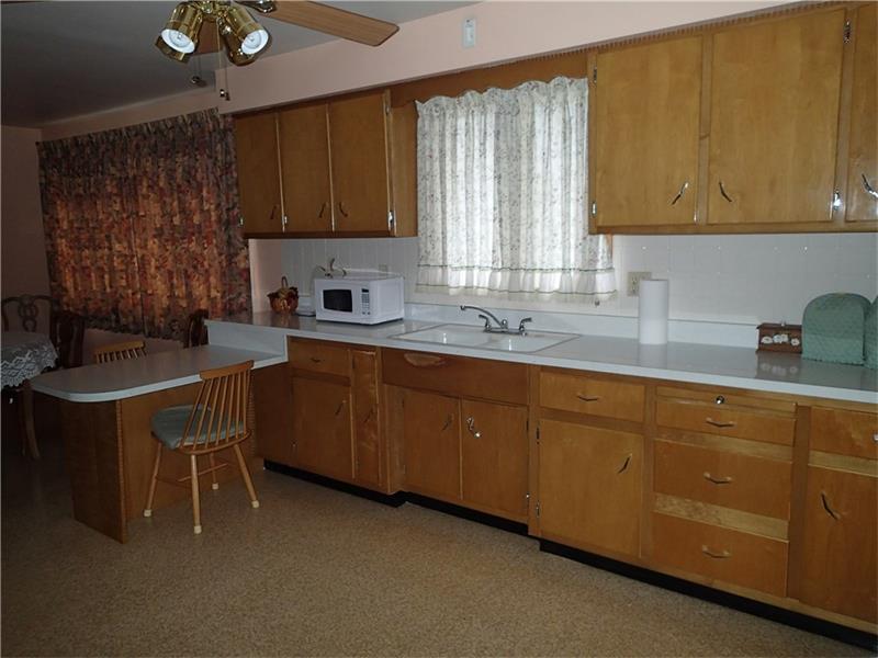 398 Blackhawk Rd