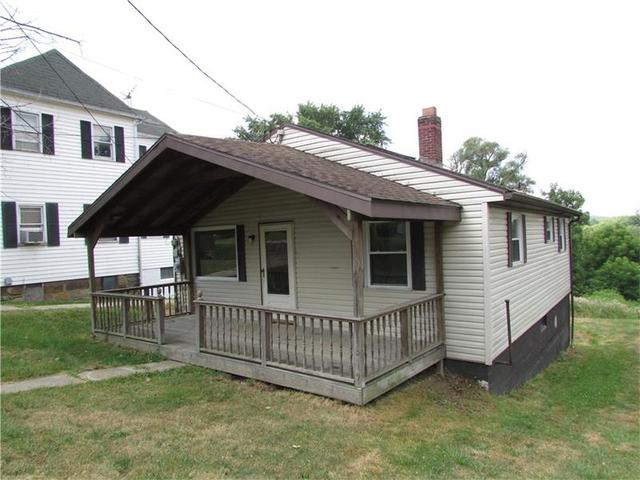 3828 Green Garden Rd