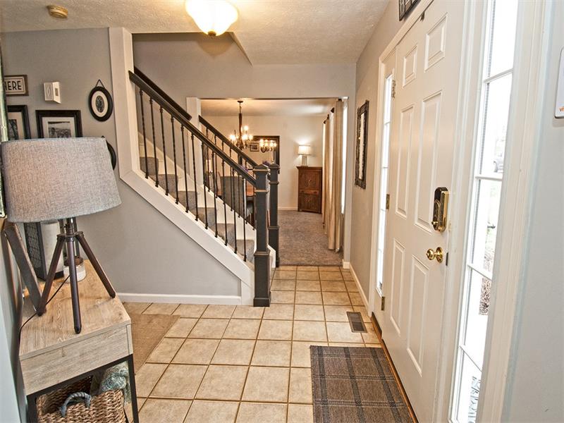 912 Village Club Dr