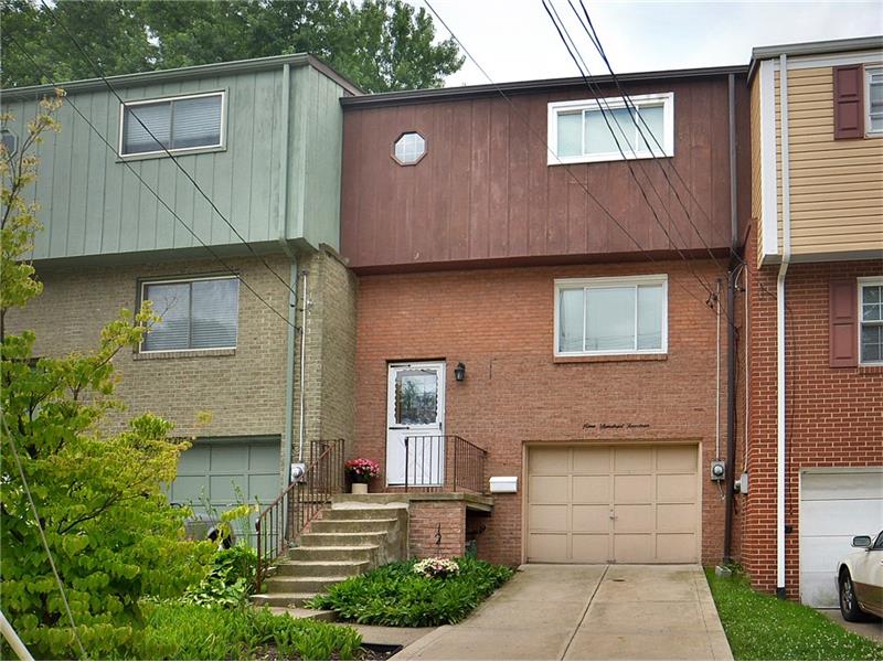 320 James St