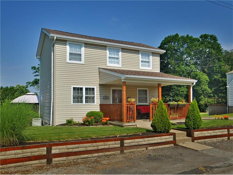320 James St