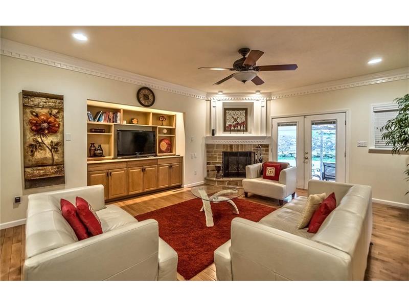 128 S Mccoy Pl