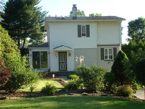 563 Sunnyfield Dr