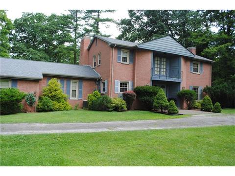 414 Chapel Harbor Dr