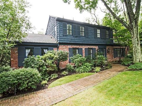 414 Chapel Harbor Dr