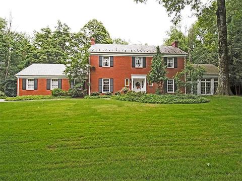 414 Chapel Harbor Dr