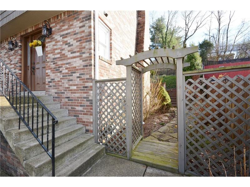 11 Cypress Dr