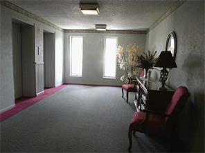 For Sale: 2160 Greentree Rd #309W Pittsburgh, PA 15220