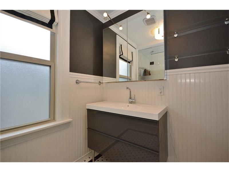1216 Brookline Blvd