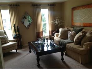 For Sale: 1645 Oakleaf Ln Pittsburgh, PA 15237