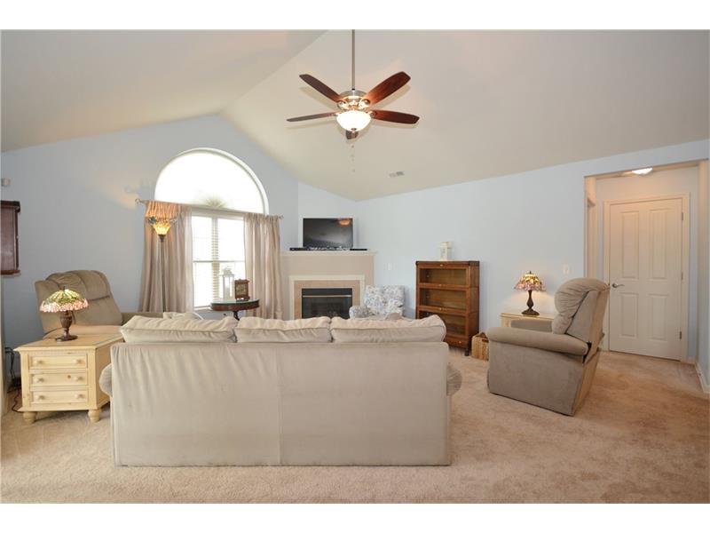 223 Fairmeadow Cir