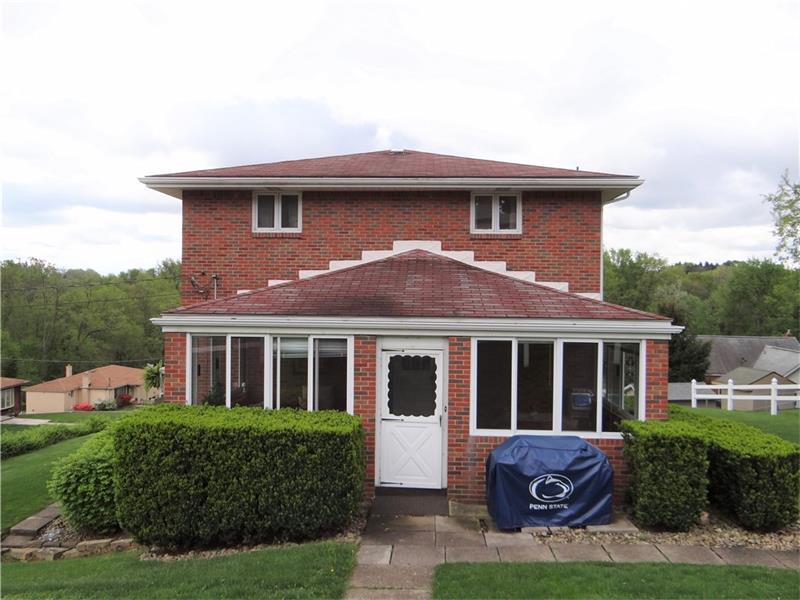 1105 Crestwood Dr