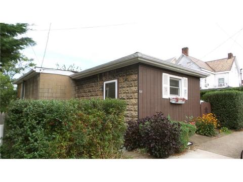 102 Good St