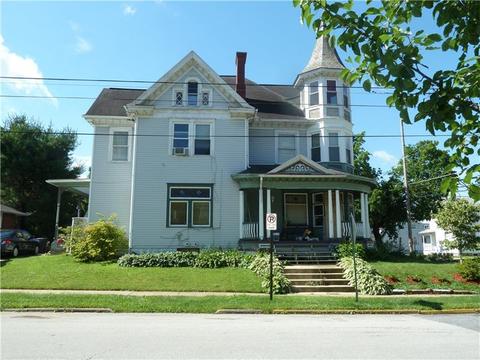 207 N 9th St