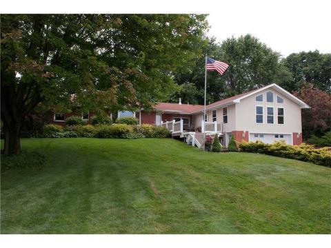 141 Greenview Dr