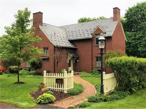 201 Beechwood Blvd
