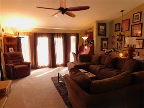 102 E Circle Dr