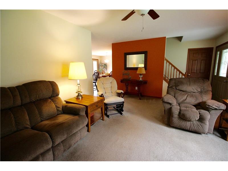 209 White Oak Dr