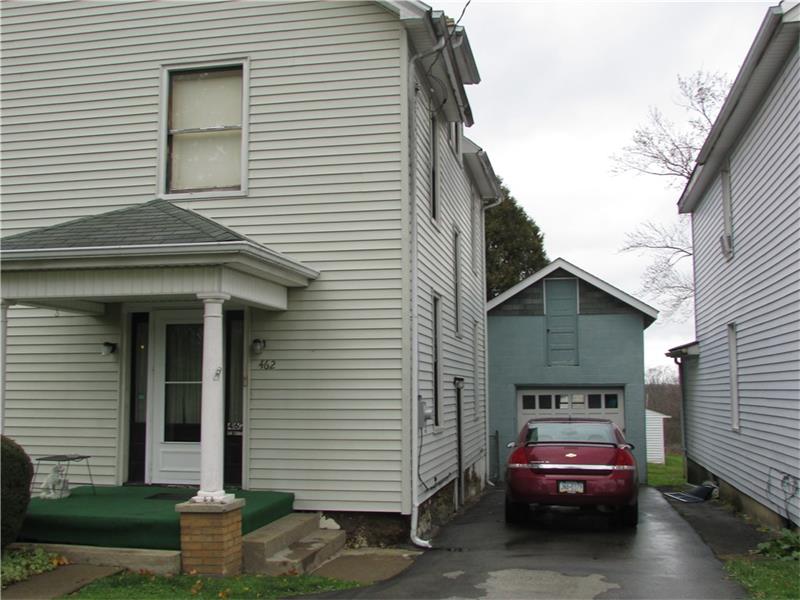 462 Moore Ave