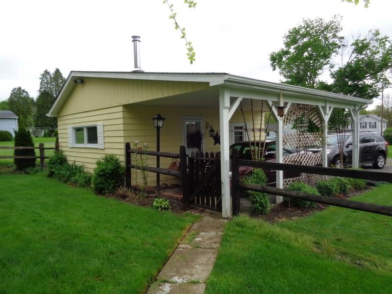 6 Meadow Ln