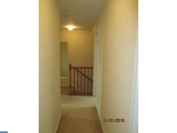 2 Eagle View Dr