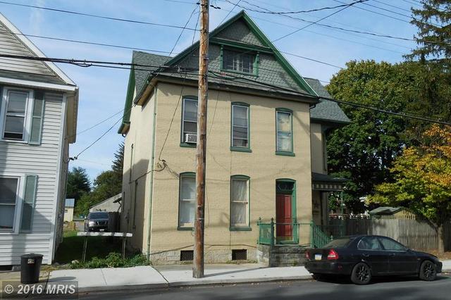 425 Second St S