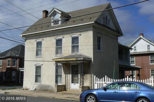 425 Second St S