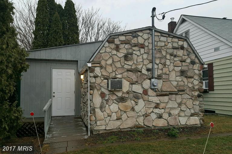102 Hoke Dr