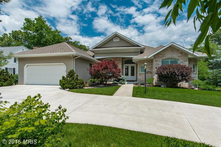 For Sale: 6229 Greenbriar Ter Fayetteville, PA 17222