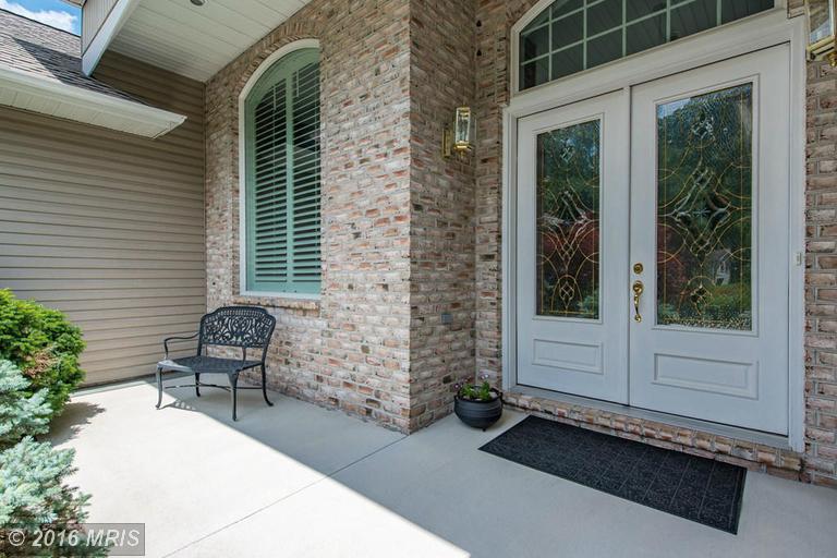 For Sale: 6229 Greenbriar Ter Fayetteville, PA 17222