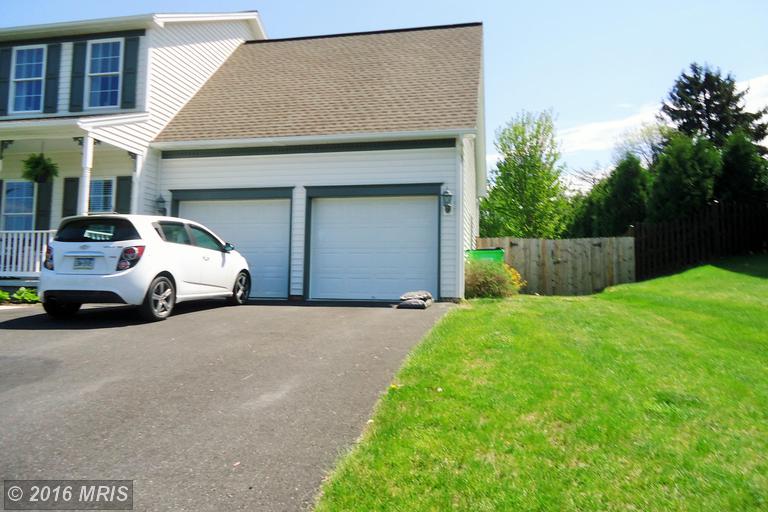 13992 Charles Dr, Waynesboro PA 17268