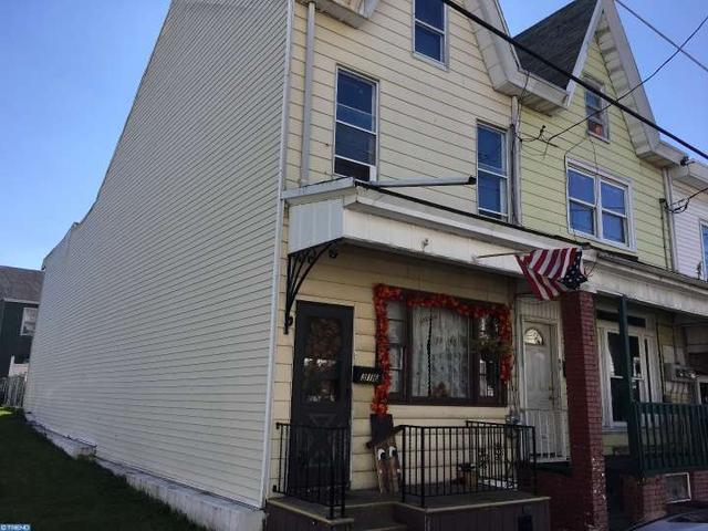 314 W Oak St