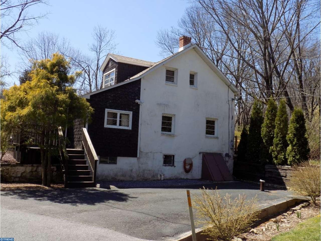 809 Main St