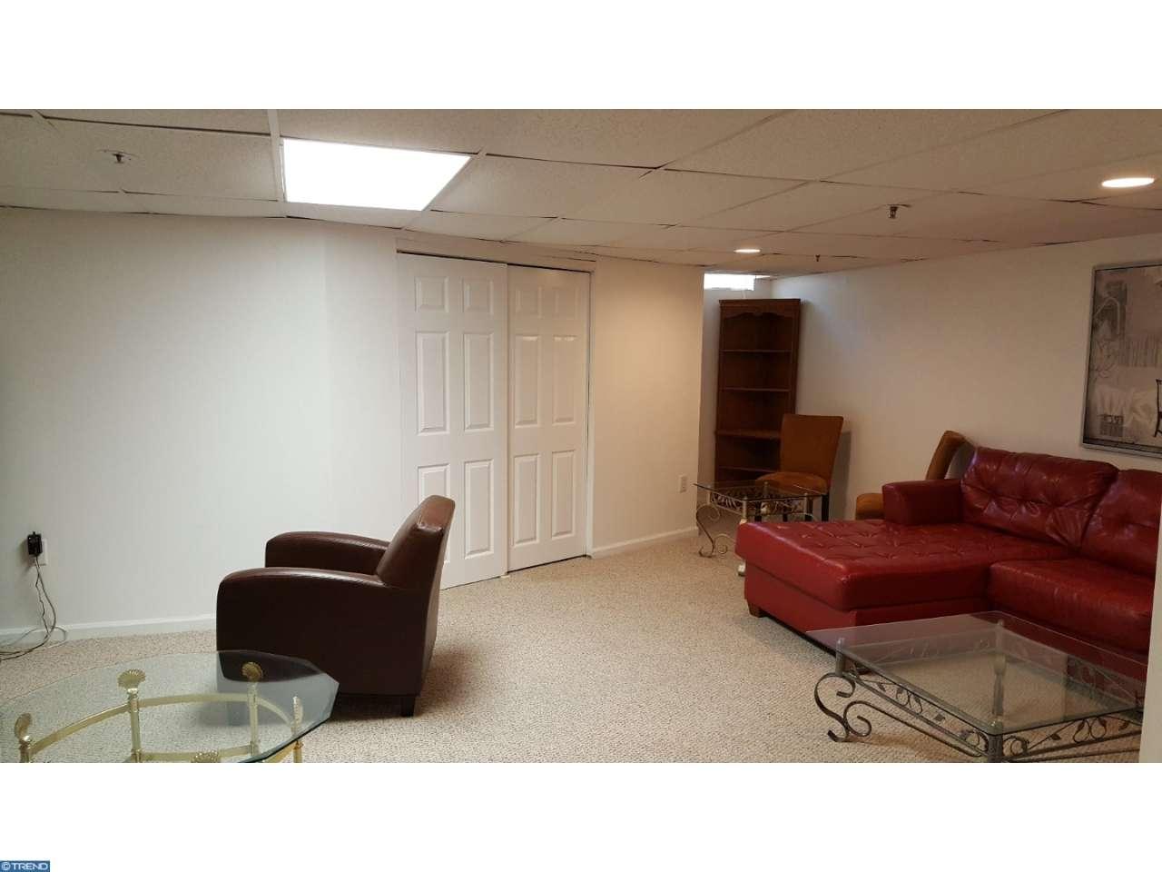 210 Polo Dr