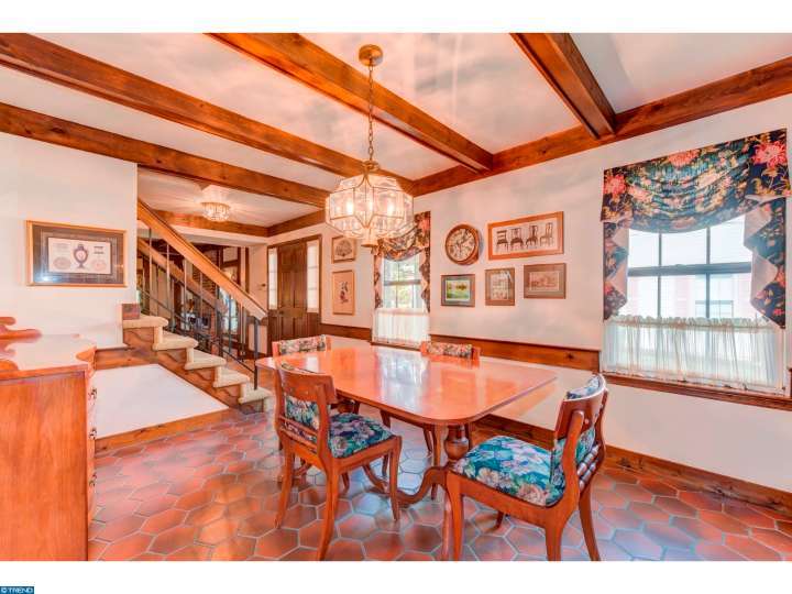 218 Parkview Way