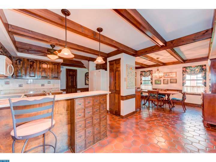 218 Parkview Way