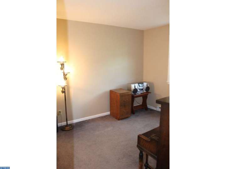 For Sale: 532 Junction Ln Quakertown, PA 18951