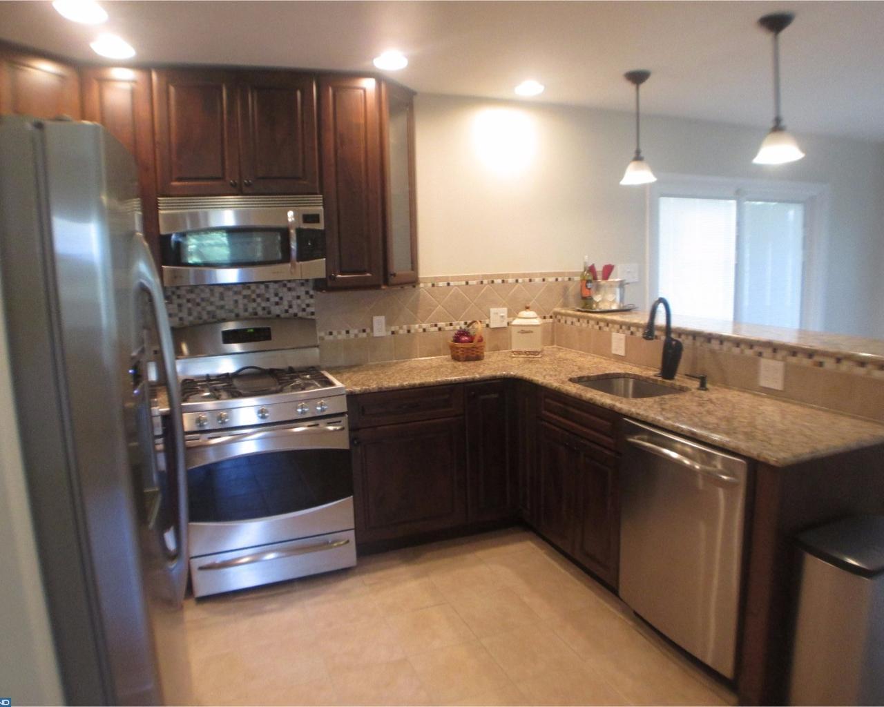 1318 Jeanette Way