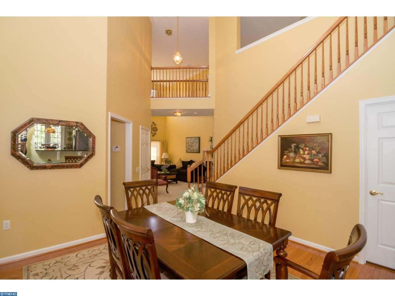 686 Woodspring Dr
